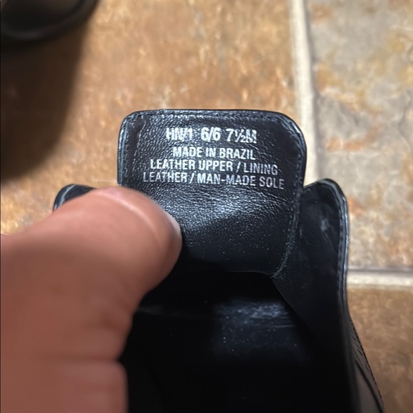 Via Spiga Black Patent Leather Oxfords - Picture 6 of 11